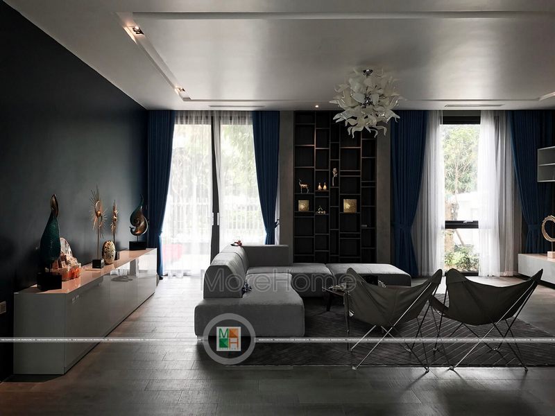 Toàn bộ không gian phòng khách lấy màu xám làm tông màu chủ đạo